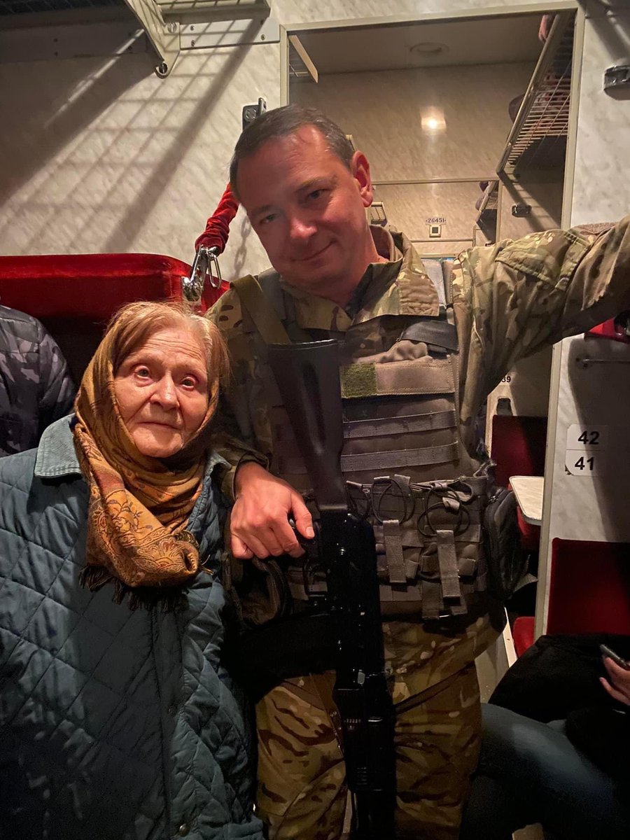 avalaina's tweet photo. Andriy Strannikov: My mother went to the second evacuation in her life. The first was at the age of 6, the second - at 86. The first from the Nazis, the second from the Russians. She could never have imagined that in 80 years I would have to leave my home again
#StandWithUkraine https://t.co/g7NwUYUGZK