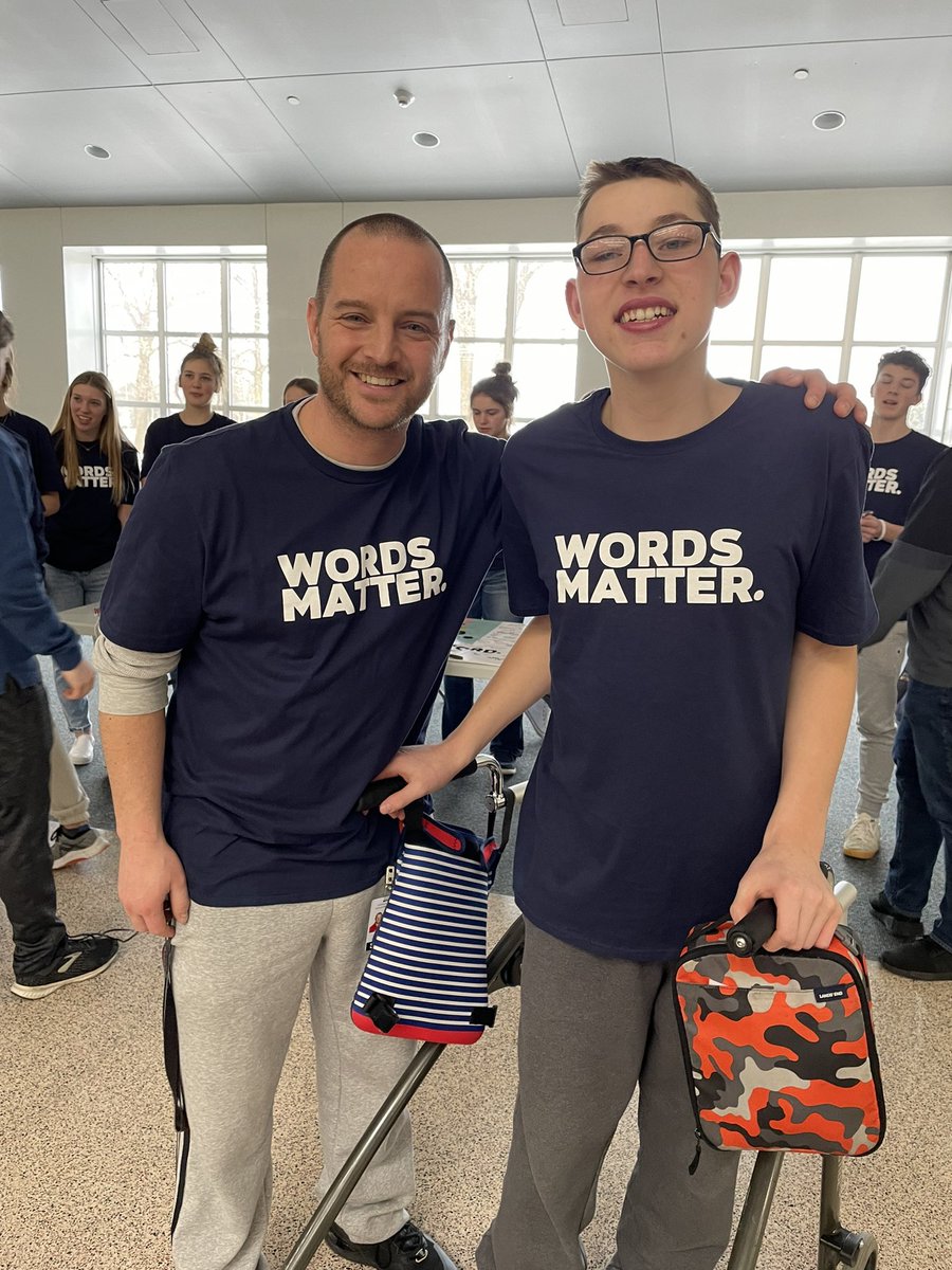 MrGarciaPE's tweet photo. What an amazing group of students I get to work with from Annandale High School!  They did an amazing job with the #SpreadTheWord campaign today.  They’ve been working so hard to unifying their school. #WordsMatter @SOMinnesota @SOMN_Nick @AnnandaleCards @ISD876 @adaleadvocate https://t.co/qBLnnxCCwe