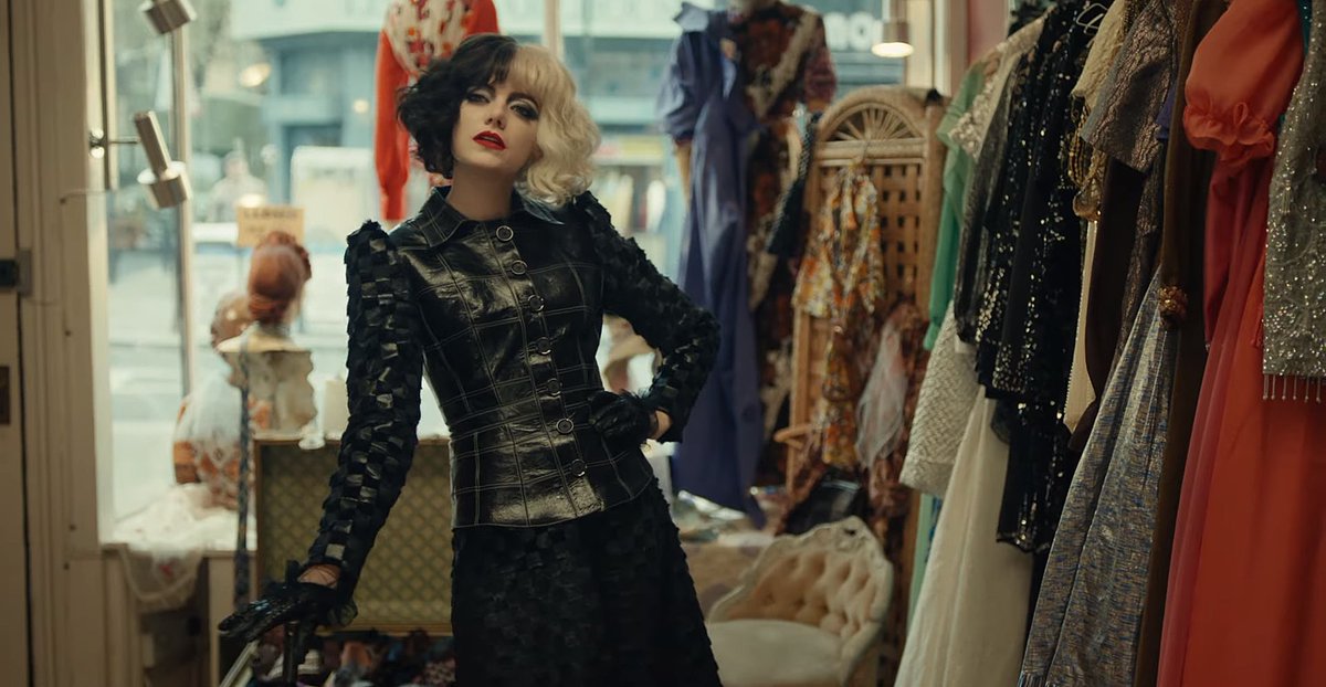 safeemmastone's tweet photo. emma stone as cruella de vil https://t.co/lbwBx1V18X
