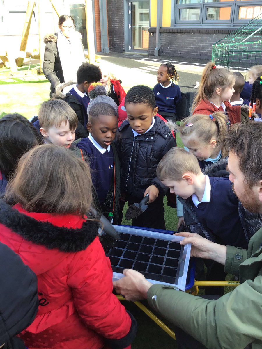 RHALeeds_EY's tweet photo. Planting 🪴 with Mr Rogers! This term the children are learning about growing and seasonal changes. Today, we planted our own sunflowers and discussed the process to do so! We will now watch these grow over the next few weeks and then plant them in our forest school. https://t.co/9GZiv7njUA