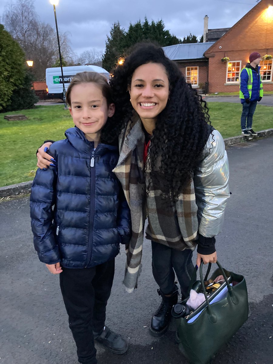 ShellB_Official's tweet image. Good luck @jordannorth1 you can do it! Hope you and @VickNHope enjoyed your Carvery! Thanks for stopping to say hello it was lovely to meet you both. love Jaxon x