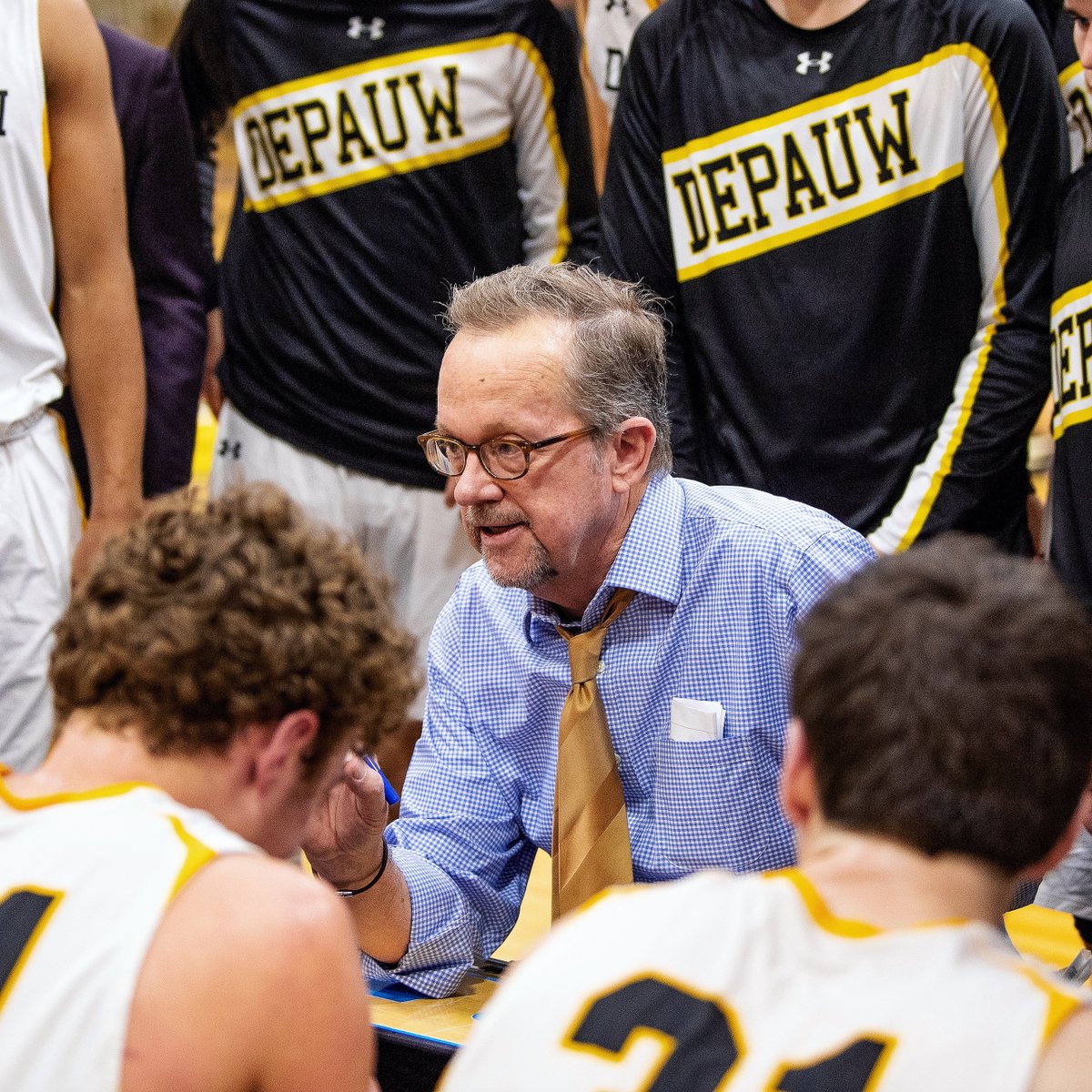 30 years. 480 victories. Countless memories. Thanks for all of it, <a href="/CoachBFen/">Bill Fenlon</a>. We’ll be watching your student-athletes get Ws in life for decades to come.

#ThereGoThoseTigers #ItsARelationshipBusiness