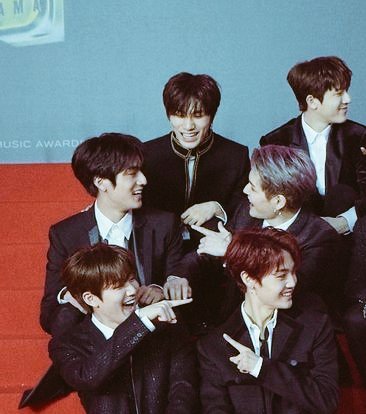 khirbschua's tweet photo. 12 boys but sharing the same dream. https://t.co/RMXRta0anw