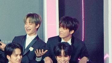khirbschua's tweet photo. 12 boys but sharing the same dream. https://t.co/RMXRta0anw