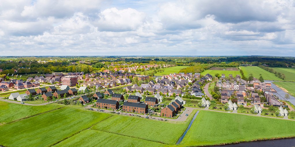 Nu in verkoop: Nij Loevestein in Gorredijk. <a href="/VanWijnenGroep/">Van Wijnen</a> ontwikkelt en bouwt hier een uitbreiding op de jonge wijk Loevestein. Hiervan zijn 11 vrije kavels en 40 gevarieerde woningen nu in verkoop. Lees meer: sowo.kr/u36LyAlY