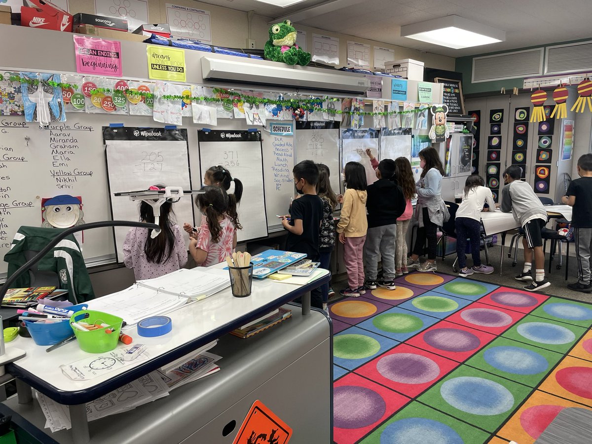 MrsUllmark's tweet photo. 2nd graders rocking 360 math at #osterpride #usdlearns https://t.co/Fen2br10J6