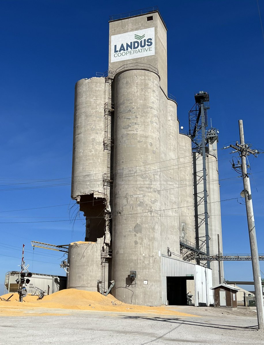 The Landus Cooperative elevator in Yetter dealt with structural damage at approximately 4:30 a.m. on Tuesday morning.

According to a Landus representative, there was no explosion, and there were no injuries. The road and railway will be cleared by tomorrow.

#LocalJournalism
