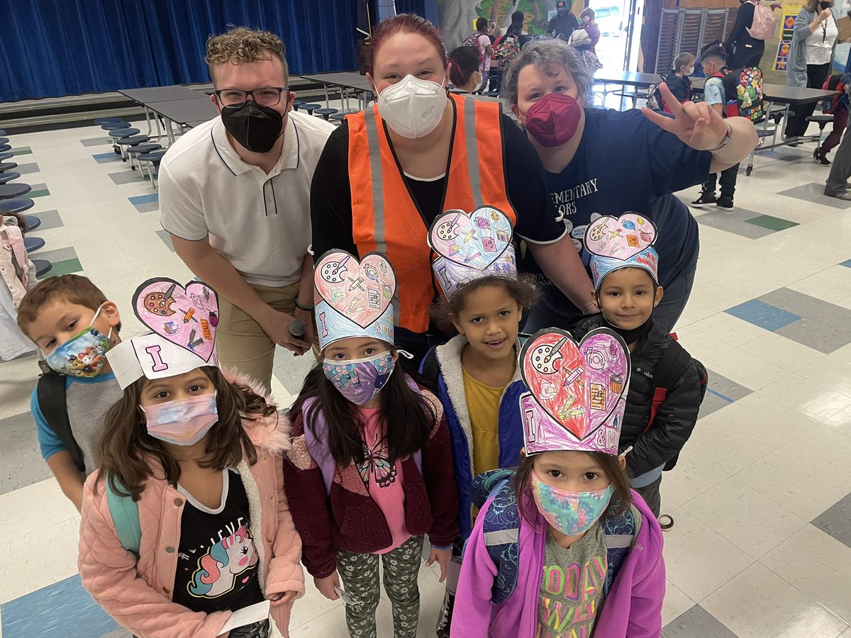 SCES_Resource's tweet image. Happy first day of Youth Art and Music Month!!! @CCPSVISARTS @ccpsinfo @VAartED @Youthartmonth