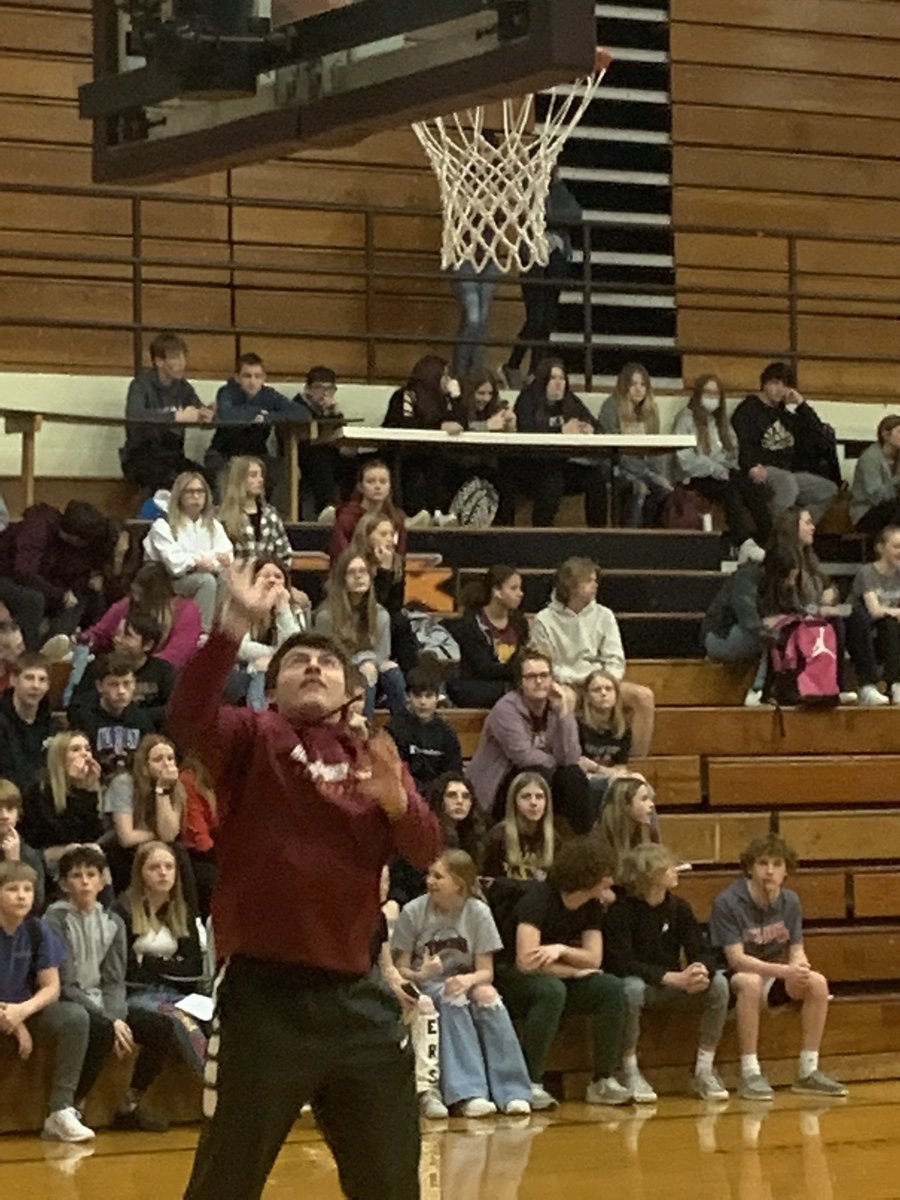 Pep Session fun! #HeySeniors #Classof2022