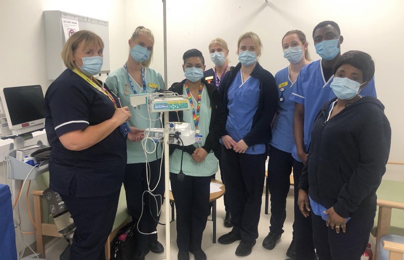 glosEmergdept1's tweet photo. New team members cont their ED foundation training in the dept today @gloshospitals. Pressures are high @glosEmergdept1 but continuing this development is so important to build the team & build confidence #bloodgas #pumps #transfusion #training #foundation @faynashy @DRitsperis https://t.co/J1E2IB10Ix
