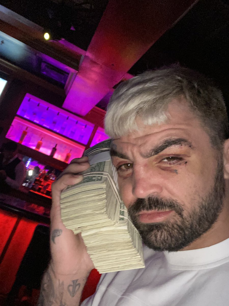 PlatinumPerry's tweet photo. My money is on market cipher https://t.co/dtIktoplVD