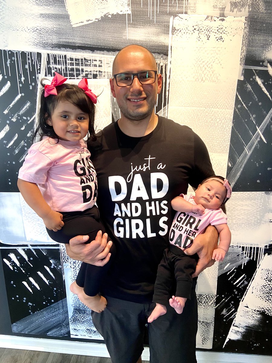 Jonathan_Vega05's tweet photo. My girls 💕 https://t.co/LgCrkg9kEc