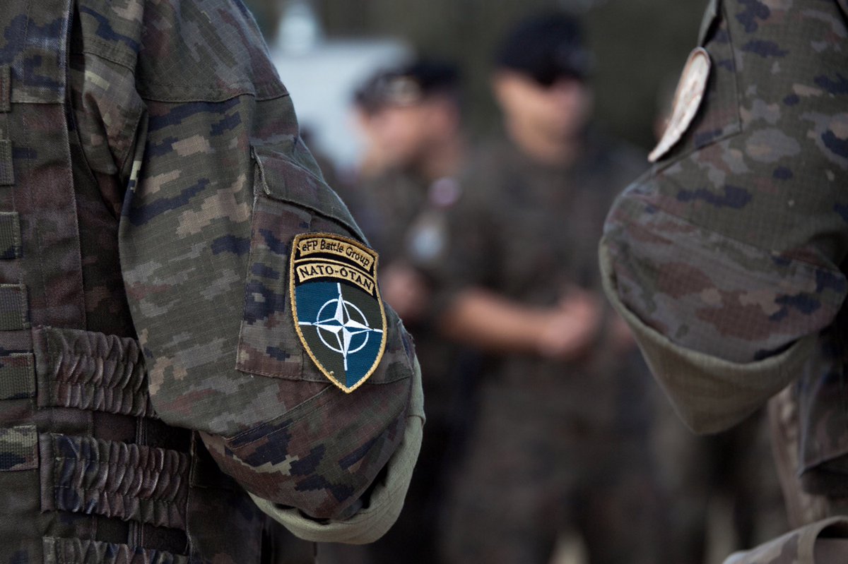 YATASpain's tweet photo. 🇪🇸🇱🇻 Spain reinforces its presence in the 'enhanced Forward Presence' (eFP) #NATO mission in #Latvia.

The @Defensagob announced that 150 reinforcement troops will be sent to Latvia, joining the current 350 troops.

#YATASpain #COAJE 

https://t.co/hvEInB7hKa https://t.co/8k8vEVa5UY