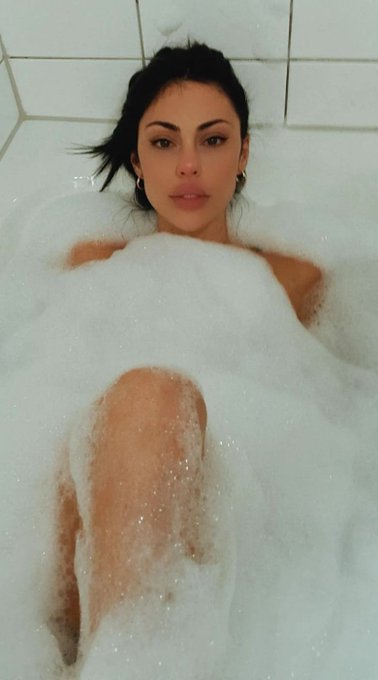 Relax &hearts;️ https://t.co/BpzR4oWpkq