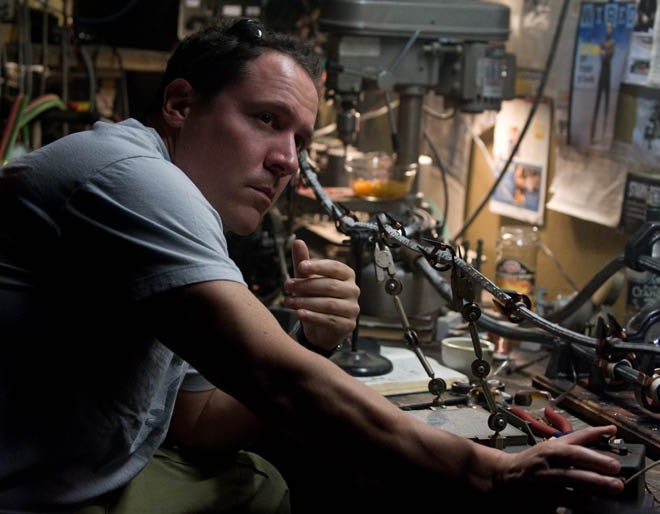 SASMOVIESTUDIO's tweet image. #SAS studios collaborated with film director @Jon_Favreau on the production of #IronMan 2! Working with Jon is something SAS is cherish forever🙌

The chemistry between both Jon and @RobertDowneyJr was awesome to witness😇We are so ready for Jon&apos;s future projects!
#MarvelStudios