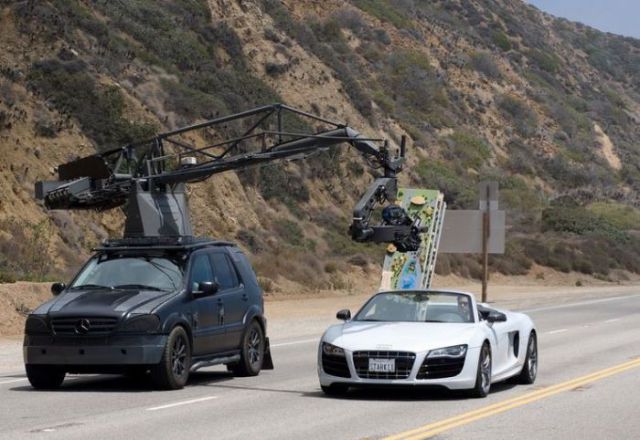 SASMOVIESTUDIO's tweet image. #SAS studios collaborated with film director @Jon_Favreau on the production of #IronMan 2! Working with Jon is something SAS is cherish forever🙌

The chemistry between both Jon and @RobertDowneyJr was awesome to witness😇We are so ready for Jon&apos;s future projects!
#MarvelStudios