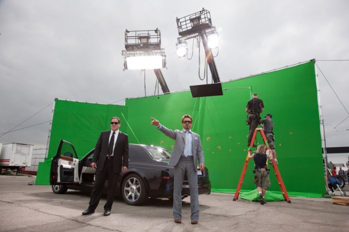 SASMOVIESTUDIO's tweet image. #SAS studios collaborated with film director @Jon_Favreau on the production of #IronMan 2! Working with Jon is something SAS is cherish forever🙌

The chemistry between both Jon and @RobertDowneyJr was awesome to witness😇We are so ready for Jon&apos;s future projects!
#MarvelStudios