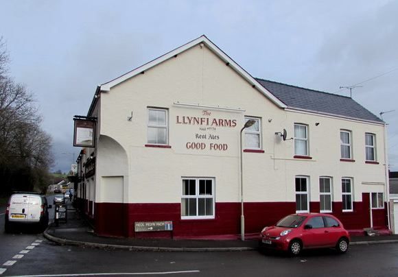 SmartLettings2's tweet image. To let - 1 Bed Double Room, Flat 1, Room 2, Llynfi Arms, Maesteg Road, Tondu, Bridgend, £390pcm. View details: smart-lettings.co.uk/propertydet.as…