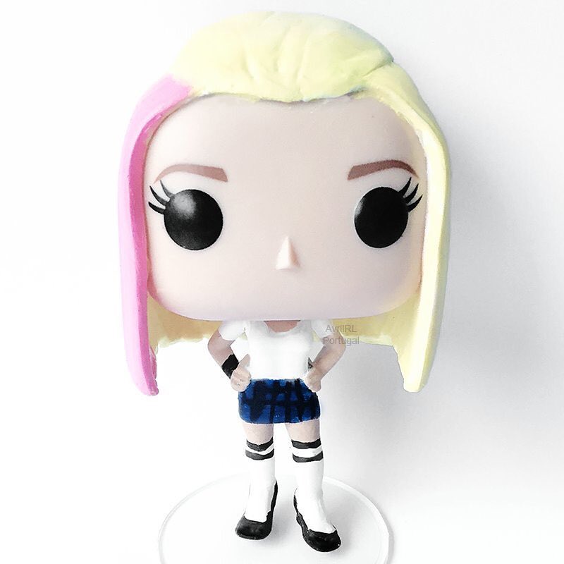 AvrilRLPortugal's tweet photo. The funko pops I made of @AvrilLavigne Sk8er Boi, Girlfriend, Head Above Water ❤️ https://t.co/uMMcY51JrV