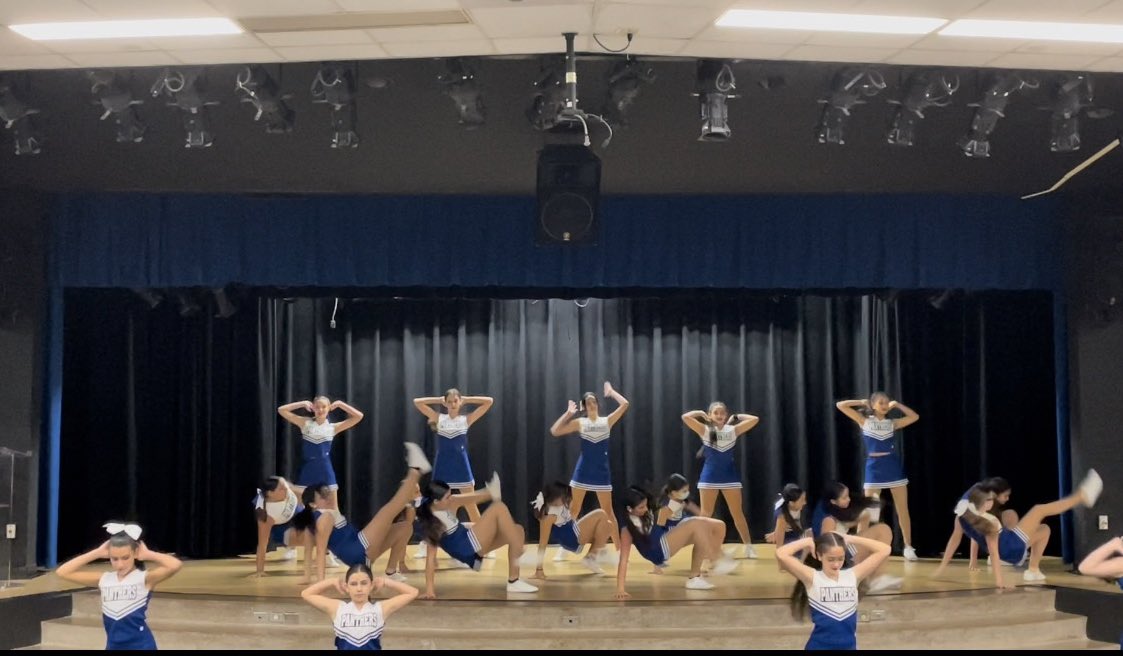 CheerHDMM tweet media