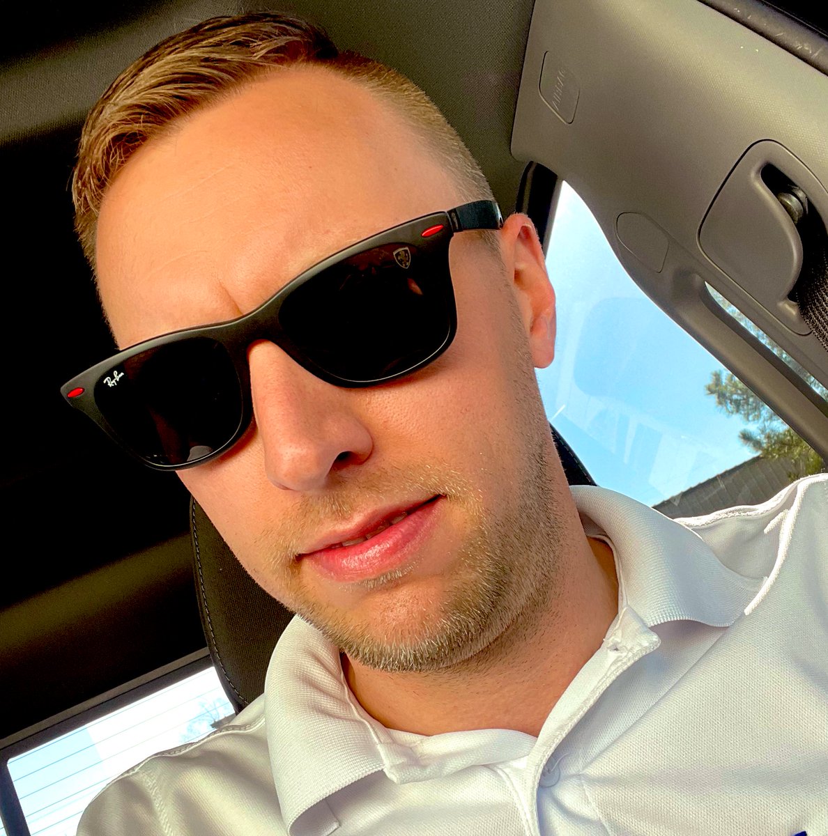 Thanks <a href="/ray_ban/">Ray-Ban</a> for the #Ferrari shades! 🔥