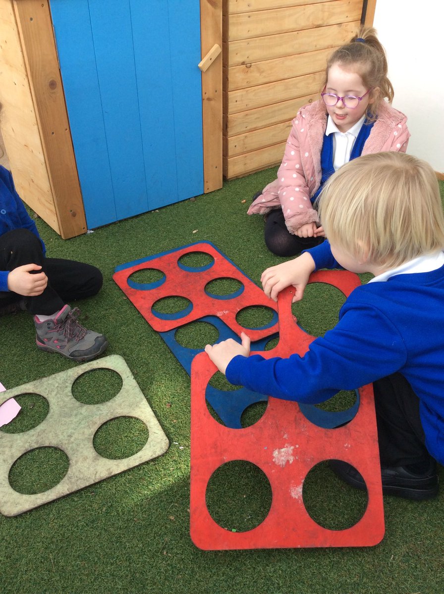 TPAF2LB's tweet photo. Lots of fun outside today @DeltaTheParks #TPAF2Maths #TPAF2Phonics #TPAF2Outside https://t.co/qZrVsUI3pV