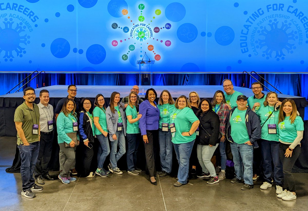 StacyKTweets's tweet photo. Team @CTEsausd & @SantaAnaUSD loved meeting @SaritaMaybin after the 2020 #Educating4Careers keynote! Using empathy when communicating ensures that your message is clear & can be received with grace! #CommunicationIsCritical #Communication #BetterTogether #WeAreSAUSD #CTEMonth https://t.co/LP8nbXzrrG