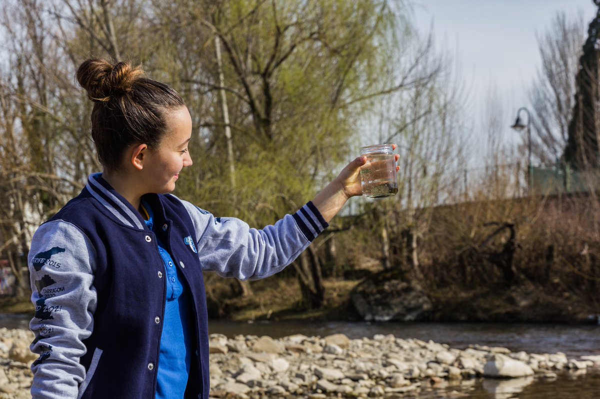 LA_Curiosity's tweet photo. Hoy hemos pasado una soleada mañana “cazando” algas para el proyecto de Marta. Más información: https://t.co/6IIsWOtPL7 @colegioamigo #JJII #juntossomosuno https://t.co/zw5wwINzH7