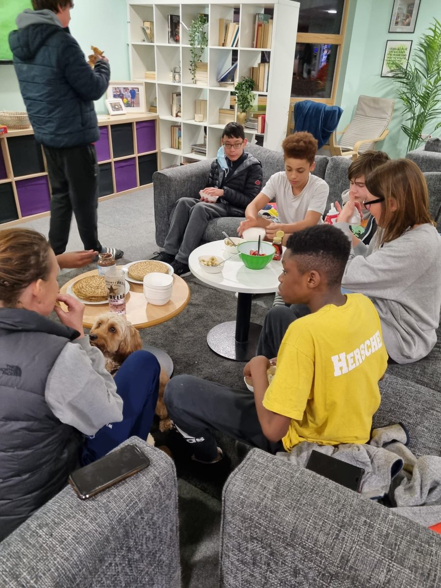 Boarding | Holyport College tweet media