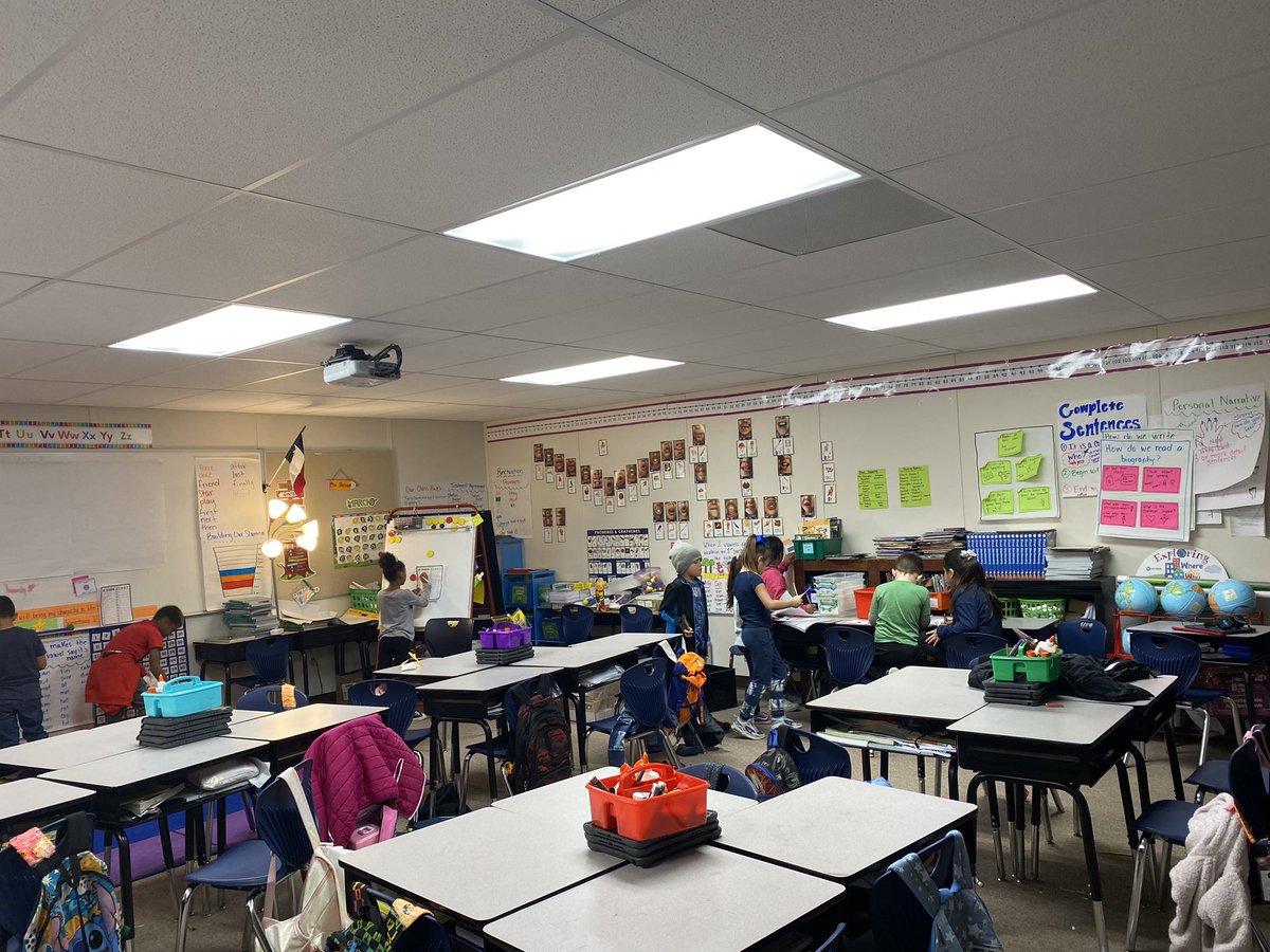 2D shape scoot and write the room.  Purposeful talk with the partner and sentence stems. I know a ____ has ____attribute. #primarymath <a href="/aharris_math/">Amanda Harris</a>