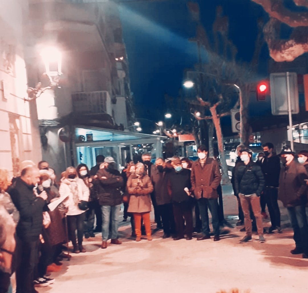 Des del #masnou tornem a demanar la Pau a Ucraïna i la fi del conflicte! #StopWar
Tot el nostre afecte i acompanyament a les persones ucraïneses q viuen a #elmasnou, i ens oferim x canalitzar les seves necessitats.
💛🇺🇦