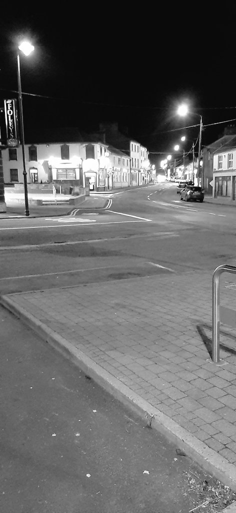 helmurray3's tweet photo. Day 60 nice eve for a walk in Tubbercurry #100daysofwalking https://t.co/u0NndIyaXH