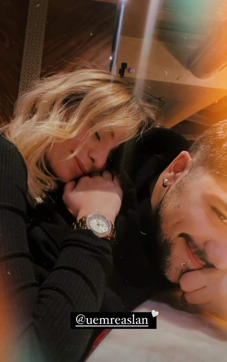 ozgexcs's tweet image. sunu atim da gözünüz gönlünün açılsın kendi çalıp kendi oynayanlar köşede ağlasınlar 🧿💙🦋
yayın aömazlarsa iyi geceleeerrr