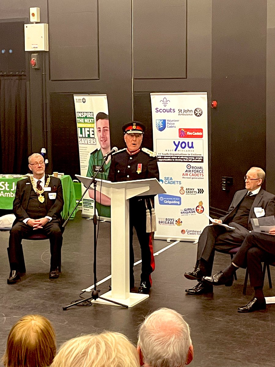 Fantastic evening @coventrycollege for the Coventry & Solihull launch of #YOUWM - a new collaboration of 11 of the Cadet organisations across the West Midlands.

Lovely to meet so many inspirational young people!

@WMLieutenancy @GemKnott @FleurSexton @CllrJMcNicholas