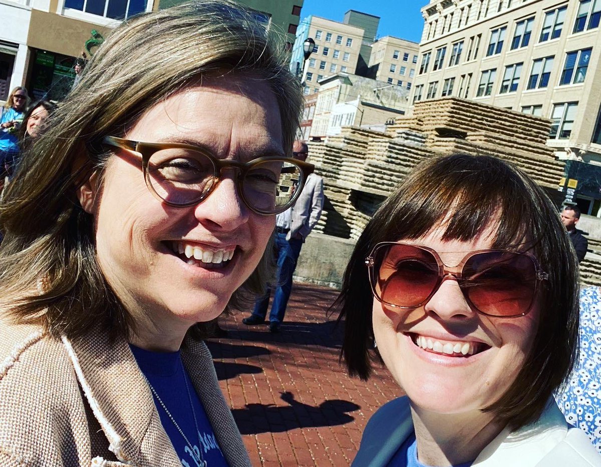 nat_murdock's tweet photo. Celebrating a brand new @CityofSgf flag today and honoring the retiring flag. A real life episode of Fun with Flags! #supportSPS #loveSGF https://t.co/AL9SjEOmNu