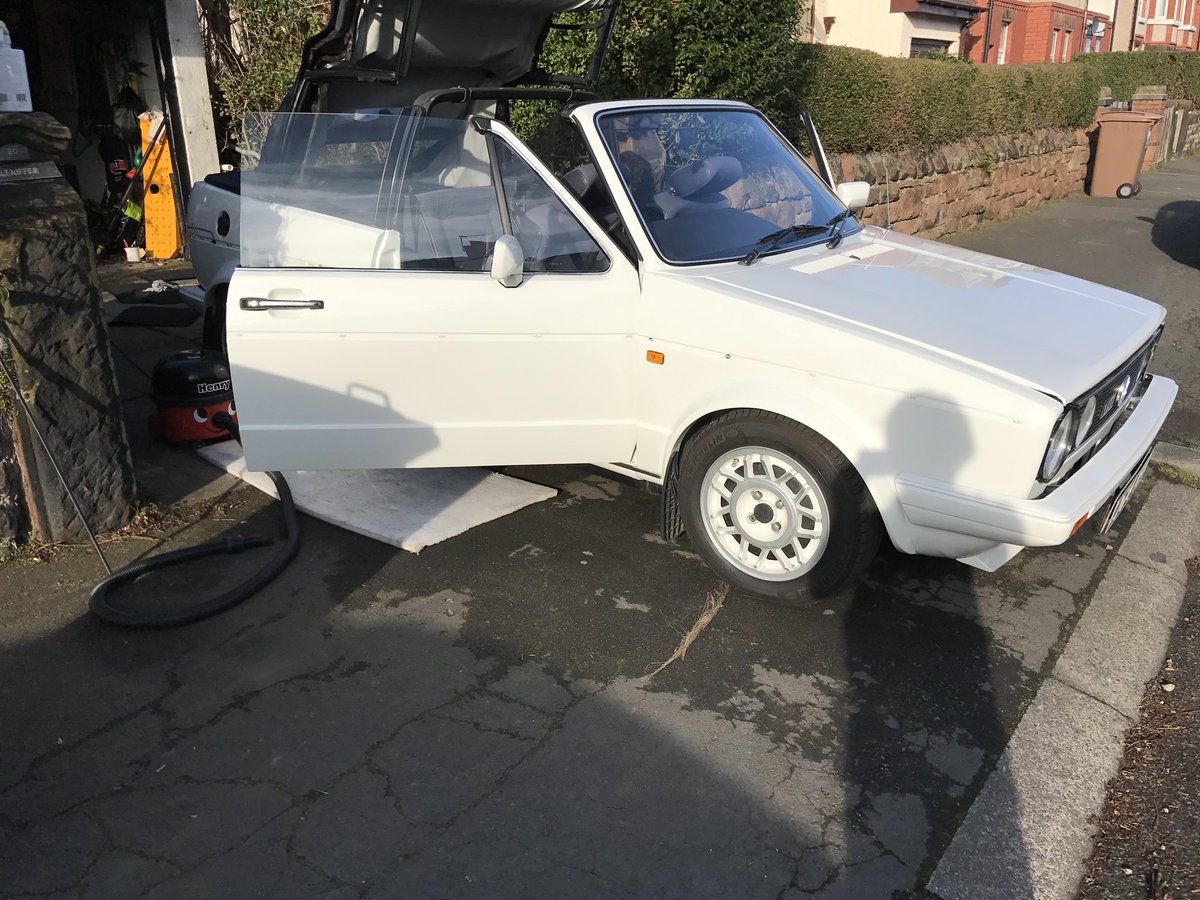 KarmannCC's tweet photo. Out of the garage for some fresh stuff: FUEL, AIR, OIL, COOLANT and ROAD TAX
#mk1golf https://t.co/YIeOLwrkZl