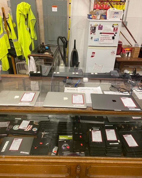 IUSurplus's tweet photo. Macs, Windows, and Dells, oh my! We've got them all!! Come to the Surplus Store to check out all of the different computers we have for sale! To see other featured items, follow the link below to our Facebook page!

https://t.co/BXO7rZpP6V https://t.co/Zst6mrWuFW