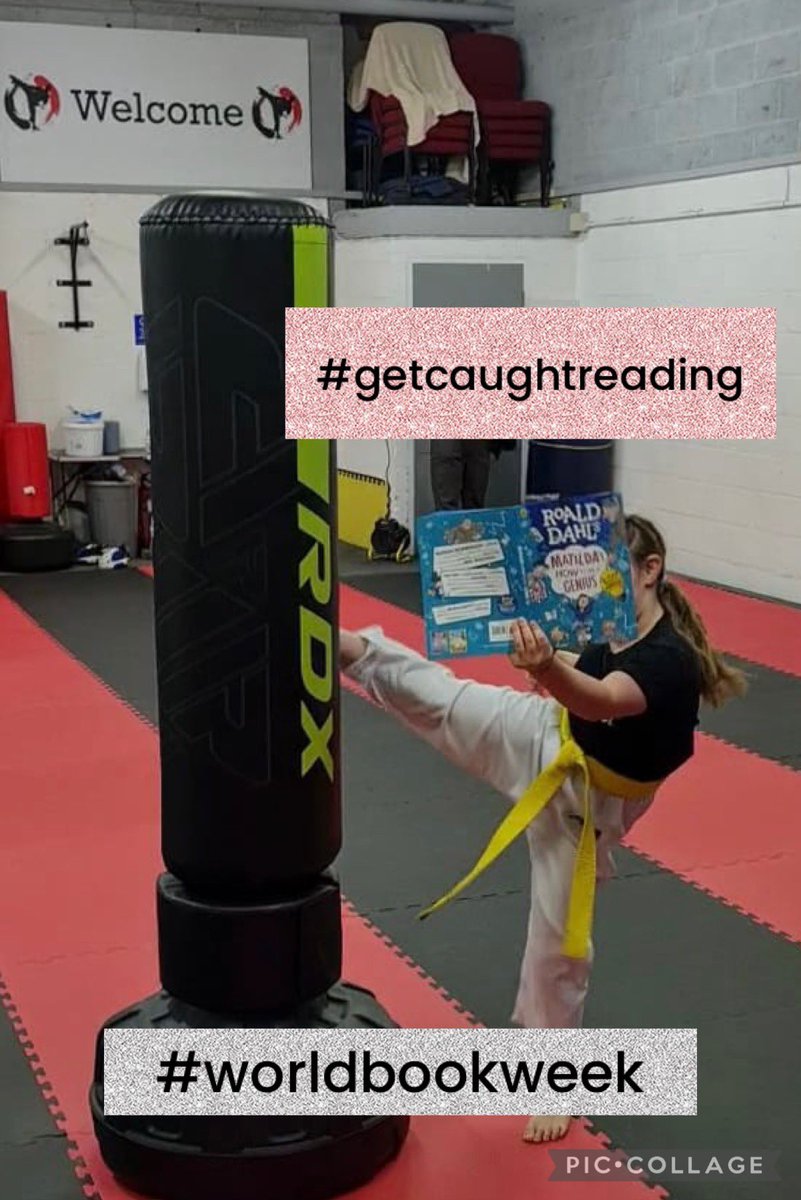 Luna was ‘caught reading’ during her Martial Arts lesson! #WorldBookWeek #wearereaders @HuttonCran @MrsB_HCPS @MrN_HCPS