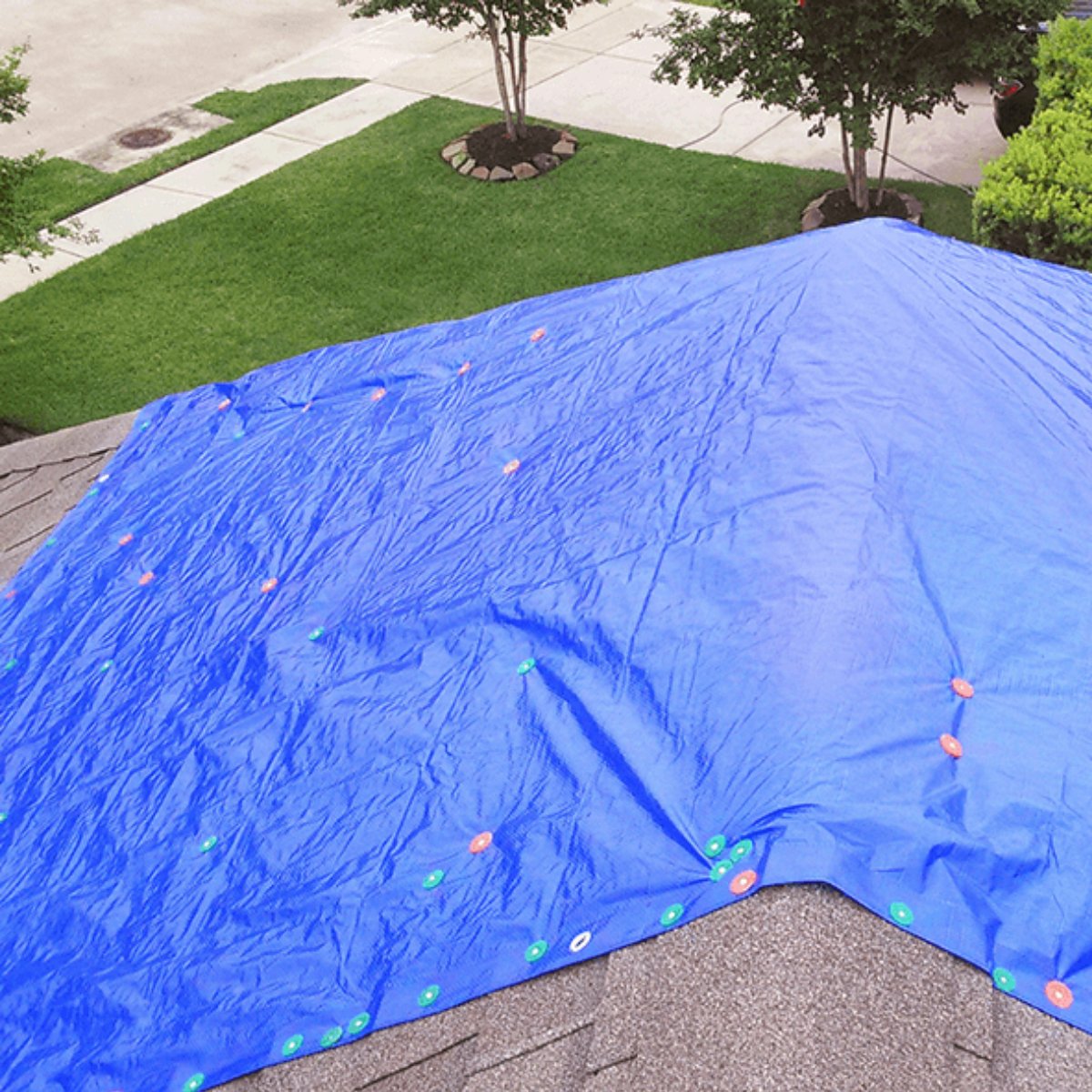 MightyDogMWB's tweet photo. If you're tired of staring at the tarp on your roof hoping it keeps the bad weather out, it's time to give us a call: 781-996-0043. #MightyDogRoofing #ResidentialRoofing #CommercialRoofing #GutterWork #StormDamage #BostonRoofing #MetroWestBoston https://t.co/kD5NtafskH