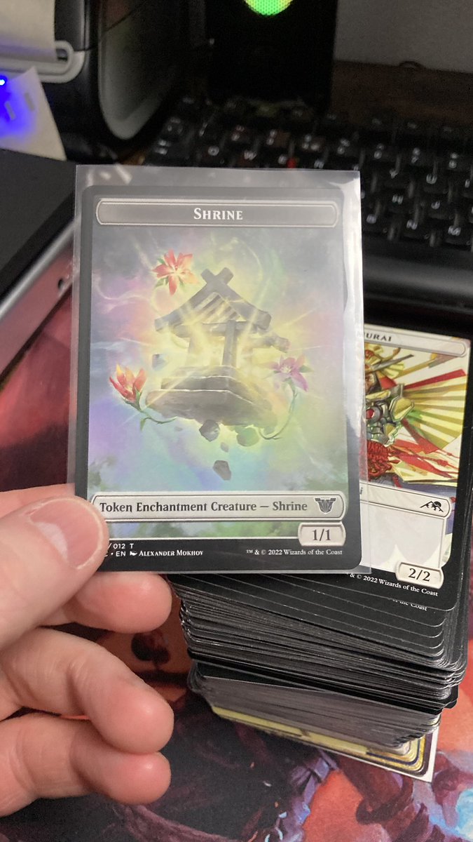 crackinspace's tweet photo. Oh shrine, how do I love ye! #MTGNeon https://t.co/FvwDPmEgFf