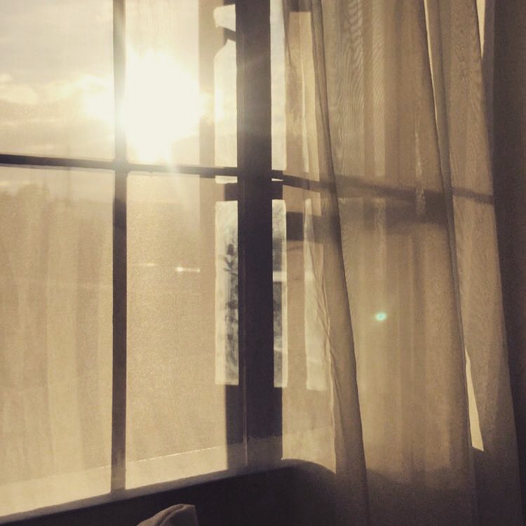 DivadeOro_'s tweet photo. Decirle “Adiós” a una persona que amas es doloroso, pero creo que es más doloroso estar con alguien que ya ha perdido el interés en ti, que ya no le importa cómo estás y que no tiene la mínima intención de buscar soluciones para arreglar aquello que un día juntos construyeron. https://t.co/UlJObUfM65