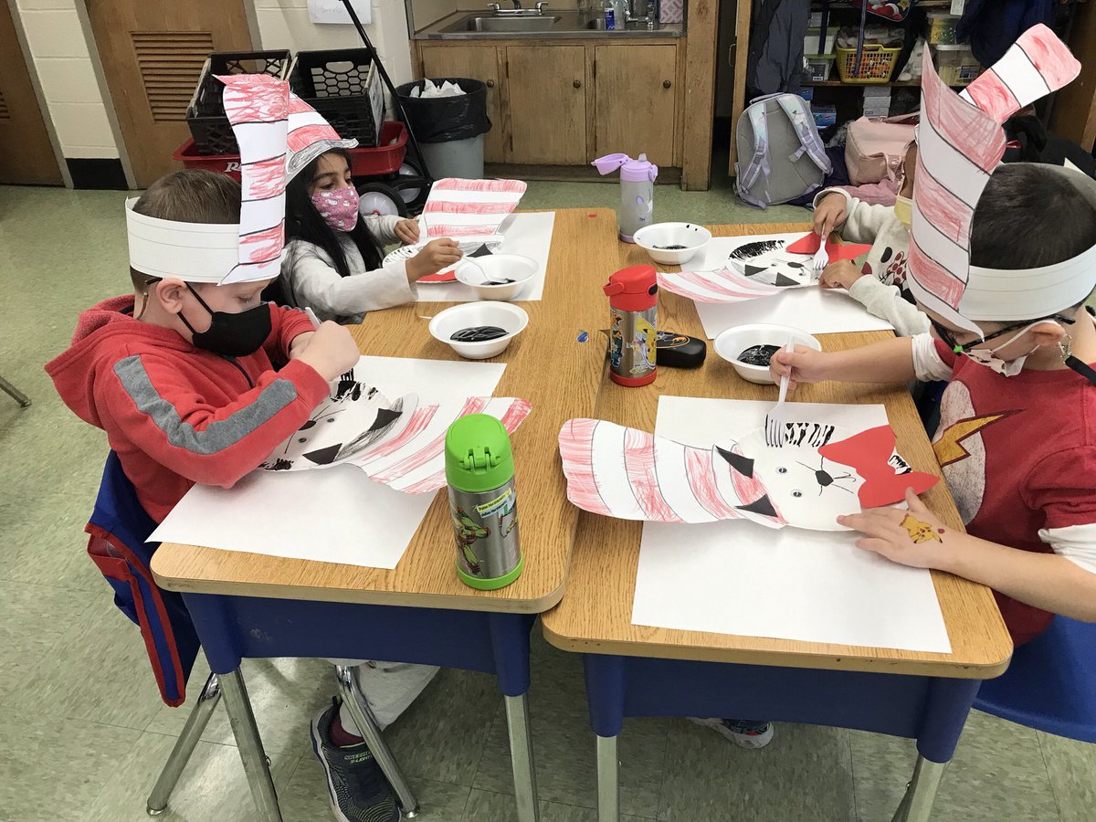 MrsPaolisStars's tweet photo. We are getting ready to celebrate Dr. Seuss’s birthday tomorrow. 🎉 https://t.co/BRLZle44Jv