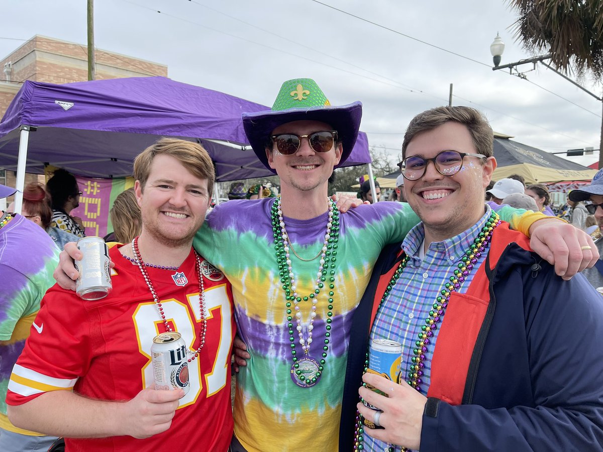 Mardi Gras with the best uro intern class! <a href="/OchsnerUrology/">OchsnerUrology</a> #urosome #NOLA #MardiGras