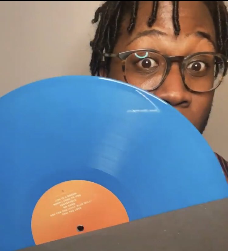 MicroforumVinyl's tweet photo. We’ve received some very exciting news! The winner of last year’s @RSDCanada #RSDCUnsigned @TafariAnthony is now nominated for a @TheJUNOAwards! The album “The Way You See Me” was pressed right here! Congrats Tafari & cheers to a great year!
#vinyl #junos #records #tafarianthony https://t.co/y6bBsL5oPL