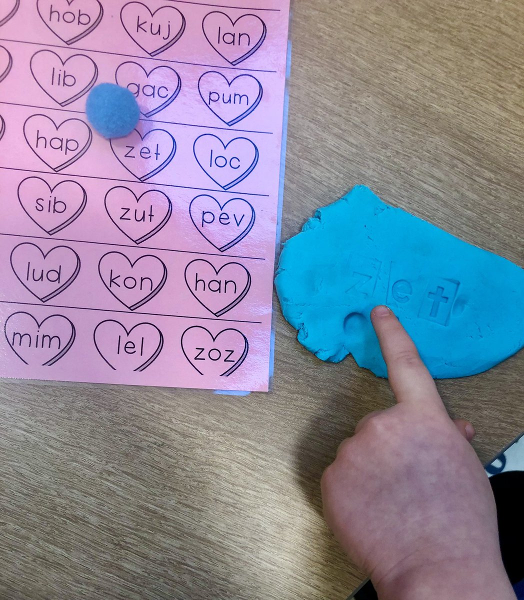 _MissKrause's tweet photo. Nonsense words… but make it fun! @NoRoElem #NRinspiregreat https://t.co/g0AIx3TMtd
