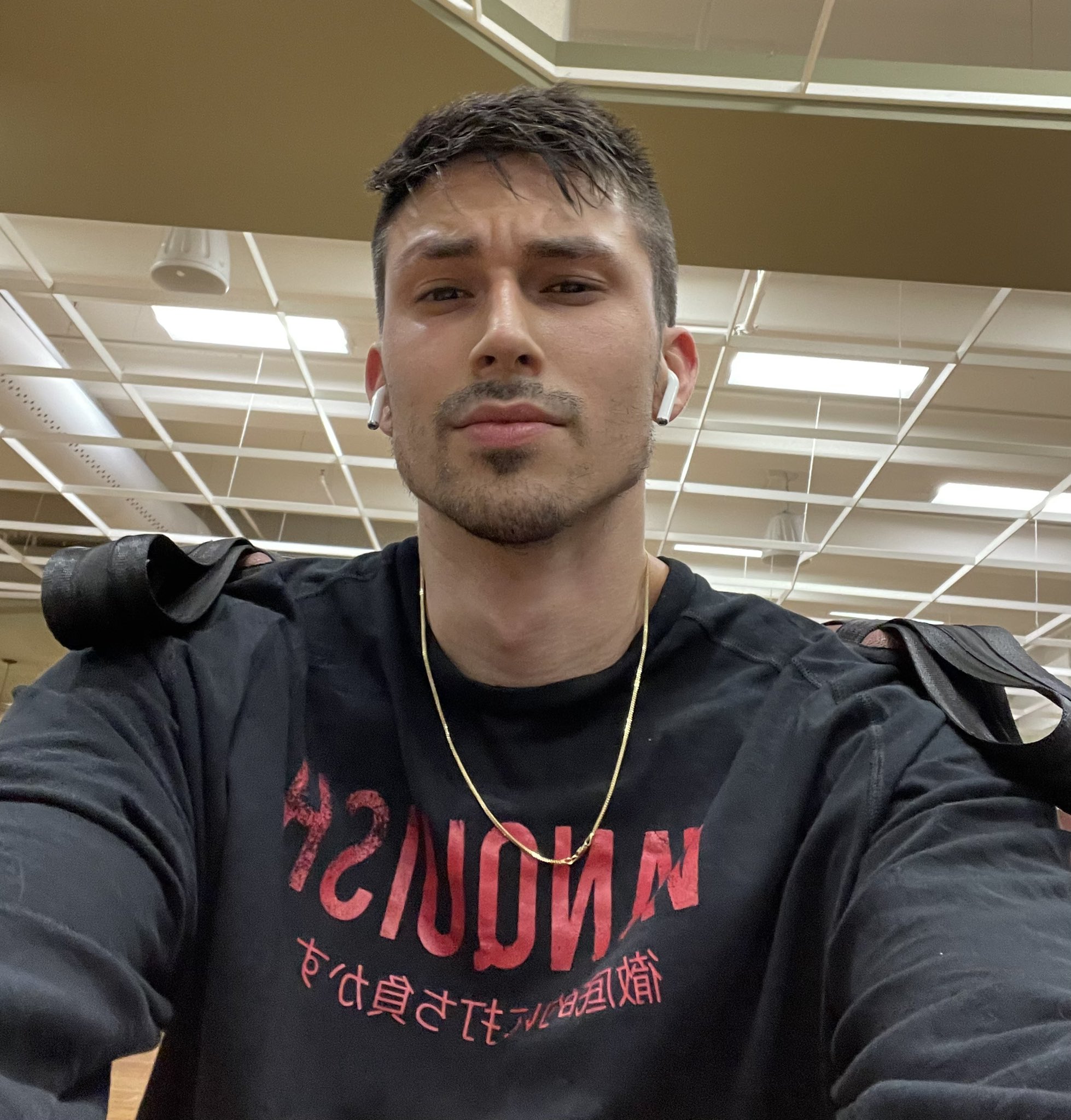 TW Pornstars - 2 pic. Kane Fox 🦊. Twitter. drip or drown 🥶. 9:23 PM - 1 Mar 2022