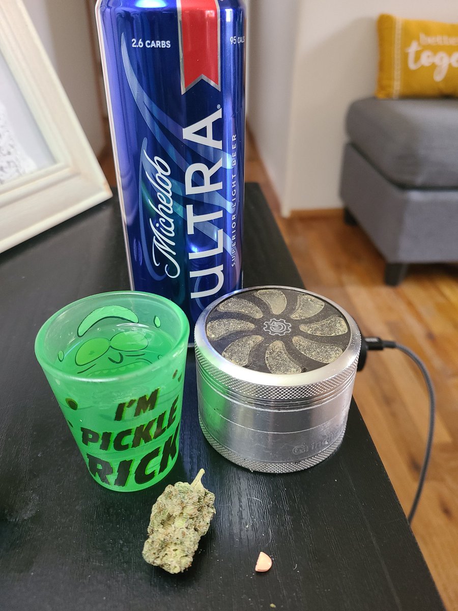 StillDizzy2's tweet photo. #Happy420
#Gooberry #SWMichigan https://t.co/JXCFqQ2Twm
