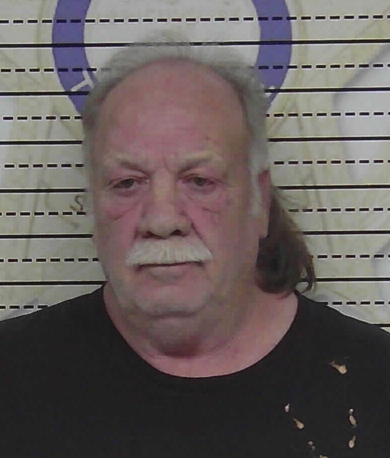 Insurance_Fraud's tweet photo. #Riceville man allegedly set a structure ablaze, then filed a bogus #insurance claim for items he claimed were lost in the fire but that he really had in his possession, via @TBInvestigation: https://t.co/QANd183ssN
#fraud #insurancefraud #Tennessee #arson https://t.co/oIjr21JnW4