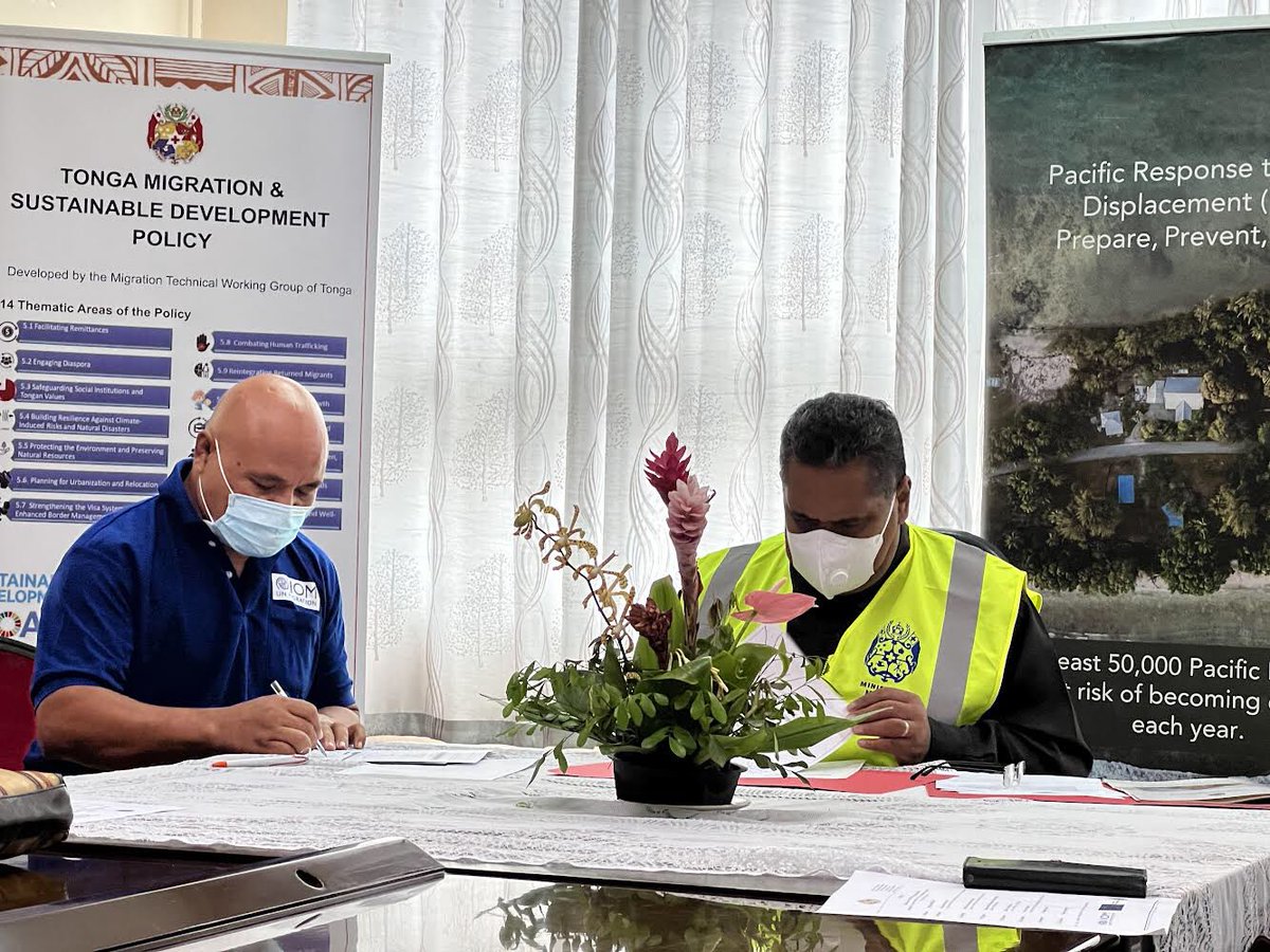 sifa_lynette's tweet image. IOM DTM IT equipment handover to NEMO, “this will raise the standards of data collection, analysis and understanding the needs of those displaced at a timely and proactive manner.”Paula Ma’u (CEO, MEIDECC). @EUPasifika @IDMC_Geneva @IOMinthePacific @DDisplacement #PRDD #disaster