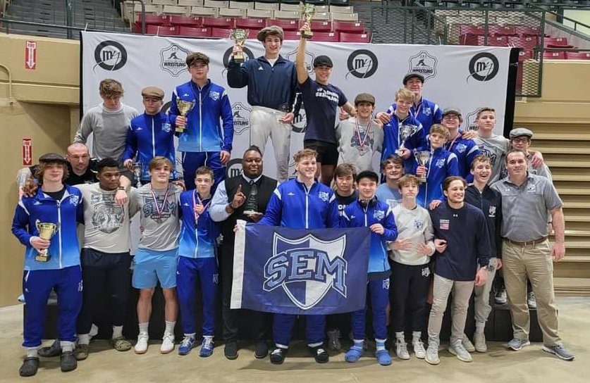 HLilledahl's tweet photo. 2022 Prep National Team Champs! #SEMstrong #goblueknights
Luke took 3rd at 120 ⚡⚡ https://t.co/G1xMvgKwCv